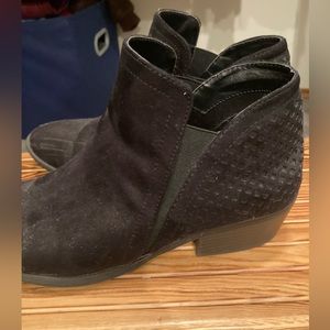 MIA ankle booties